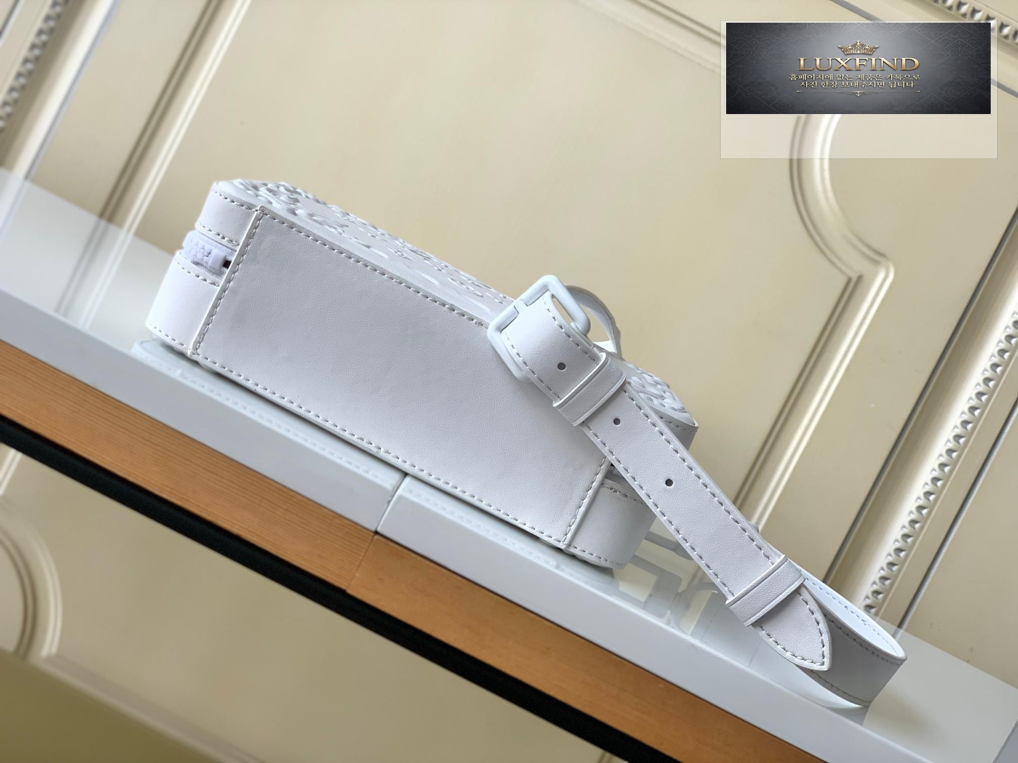 Louis Vuitton Handle Soft Trunk