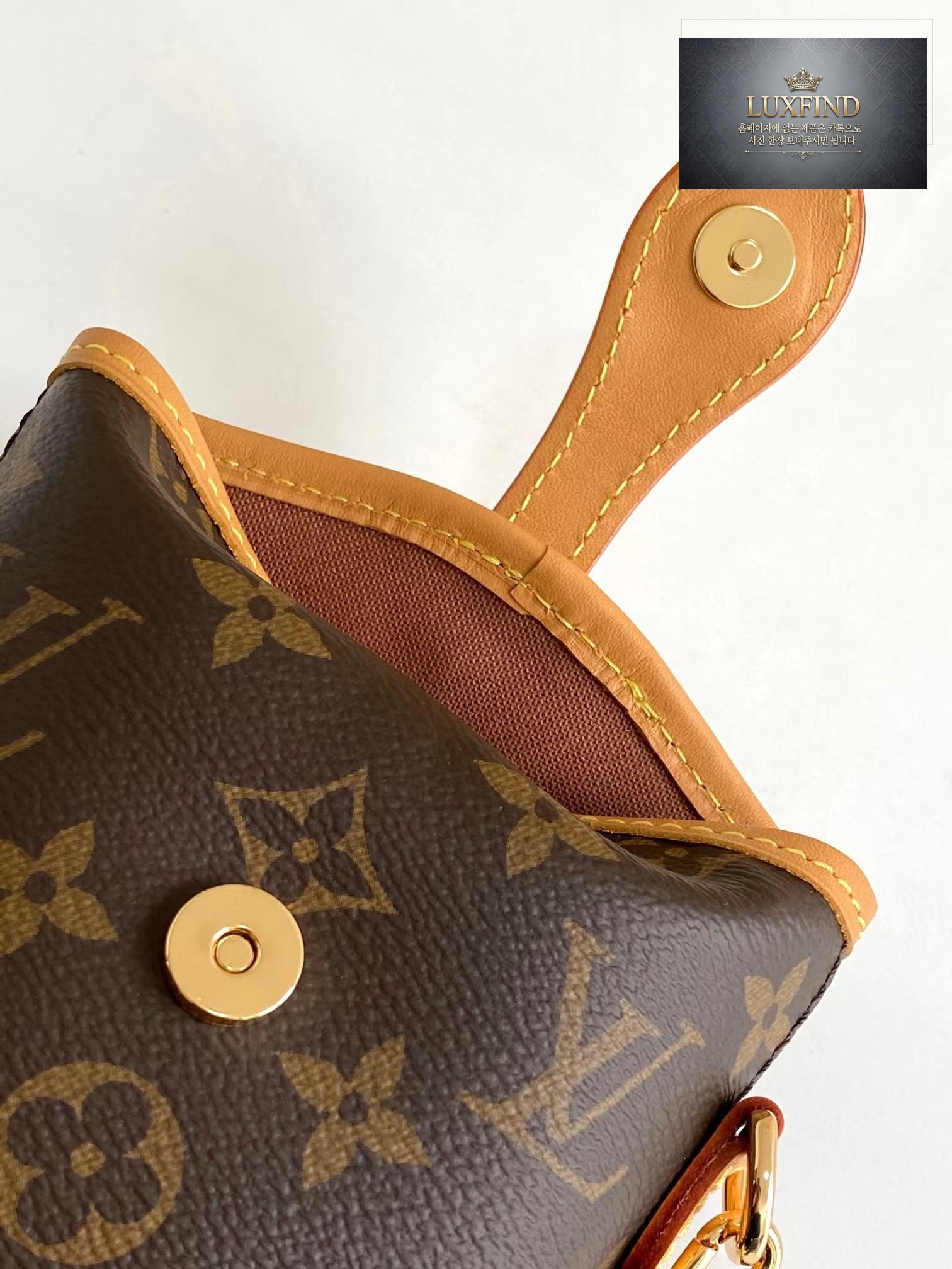 Louis Vuitton Fold Me Pouch Monogram