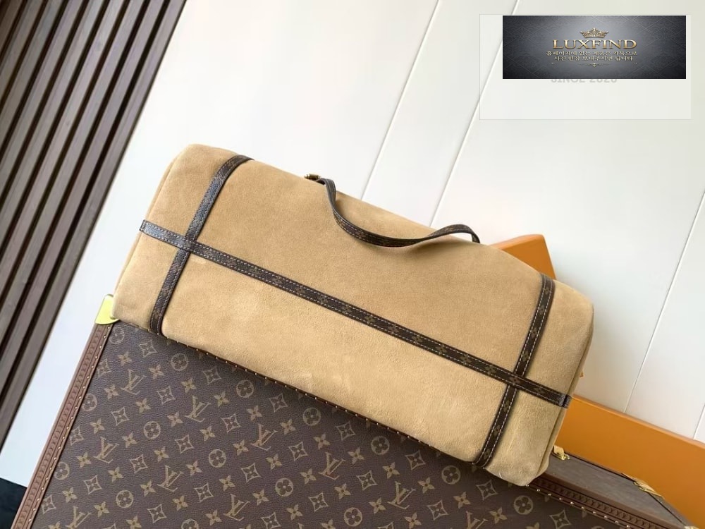 Louis Vuitton Express Travel