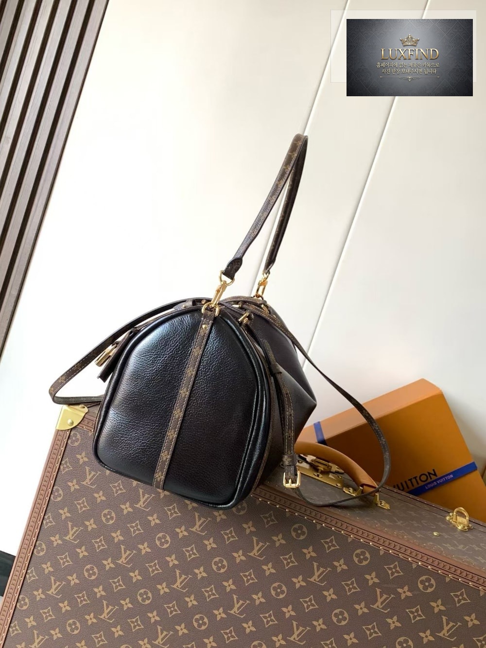 Louis Vuitton Express MM