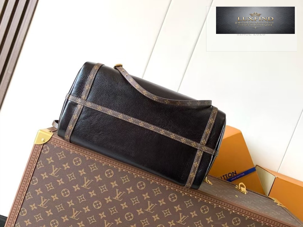 Louis Vuitton Express MM