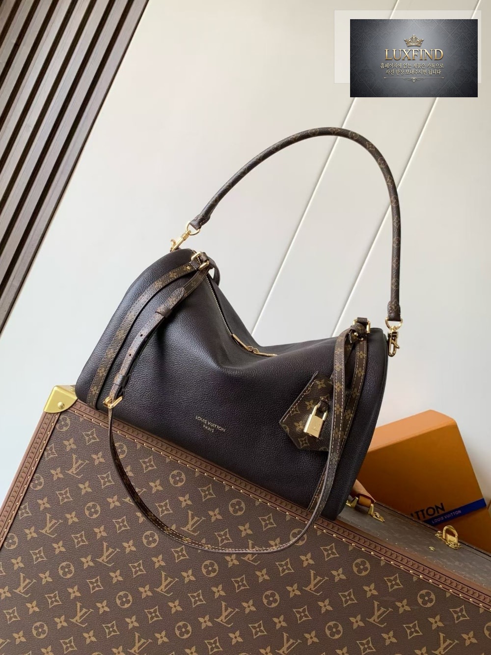 Louis Vuitton Express MM