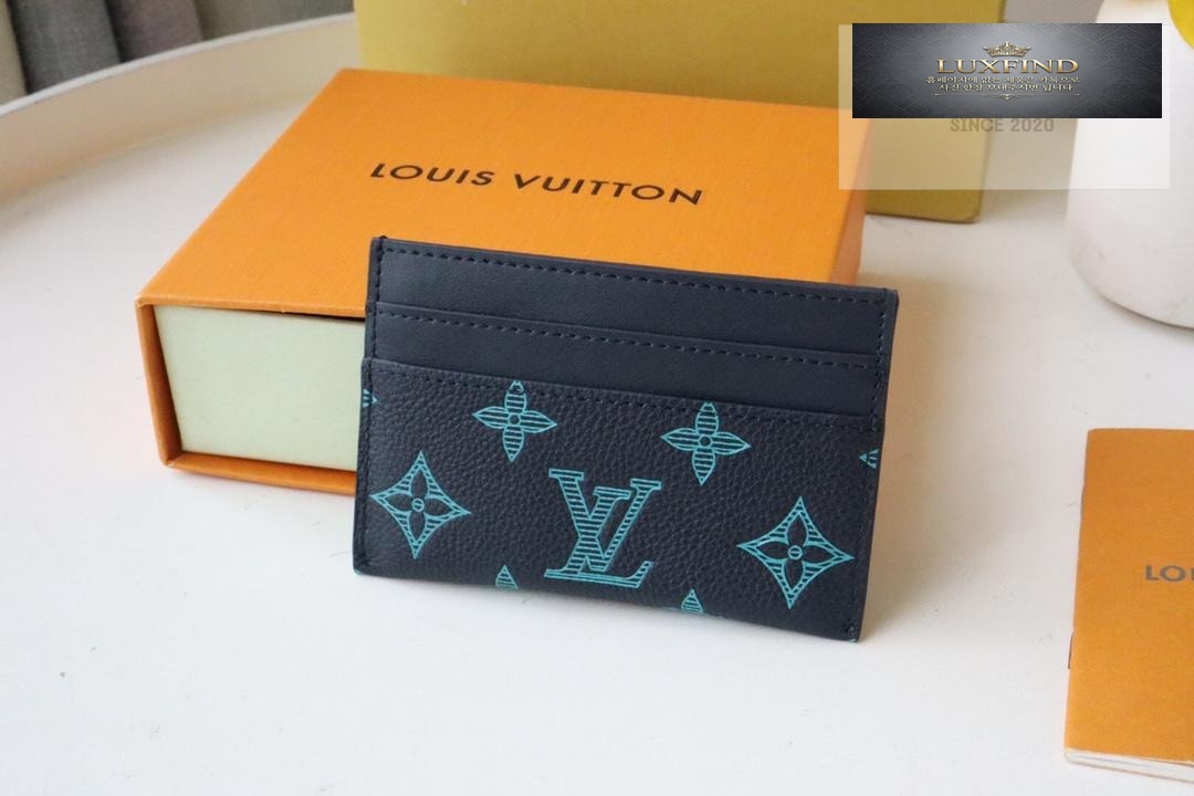 Louis Vuitton M82322