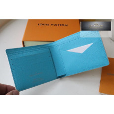 Louis Vuitton M82011
