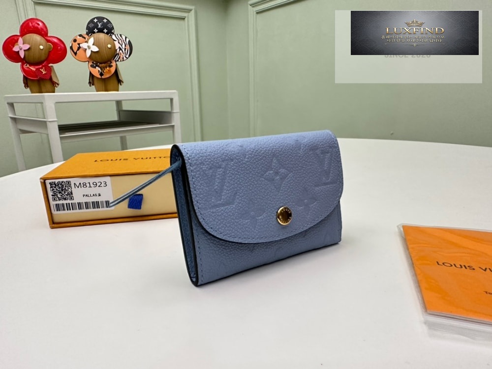 Louis Vuitton M81923