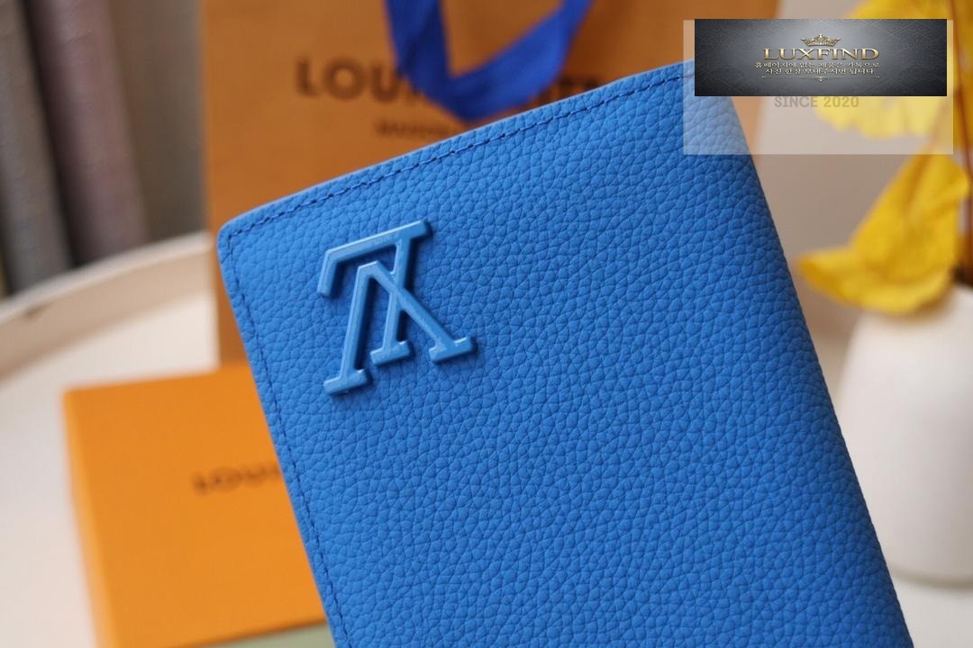 Louis Vuitton M81810