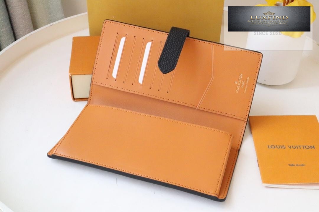 Louis Vuitton M81330