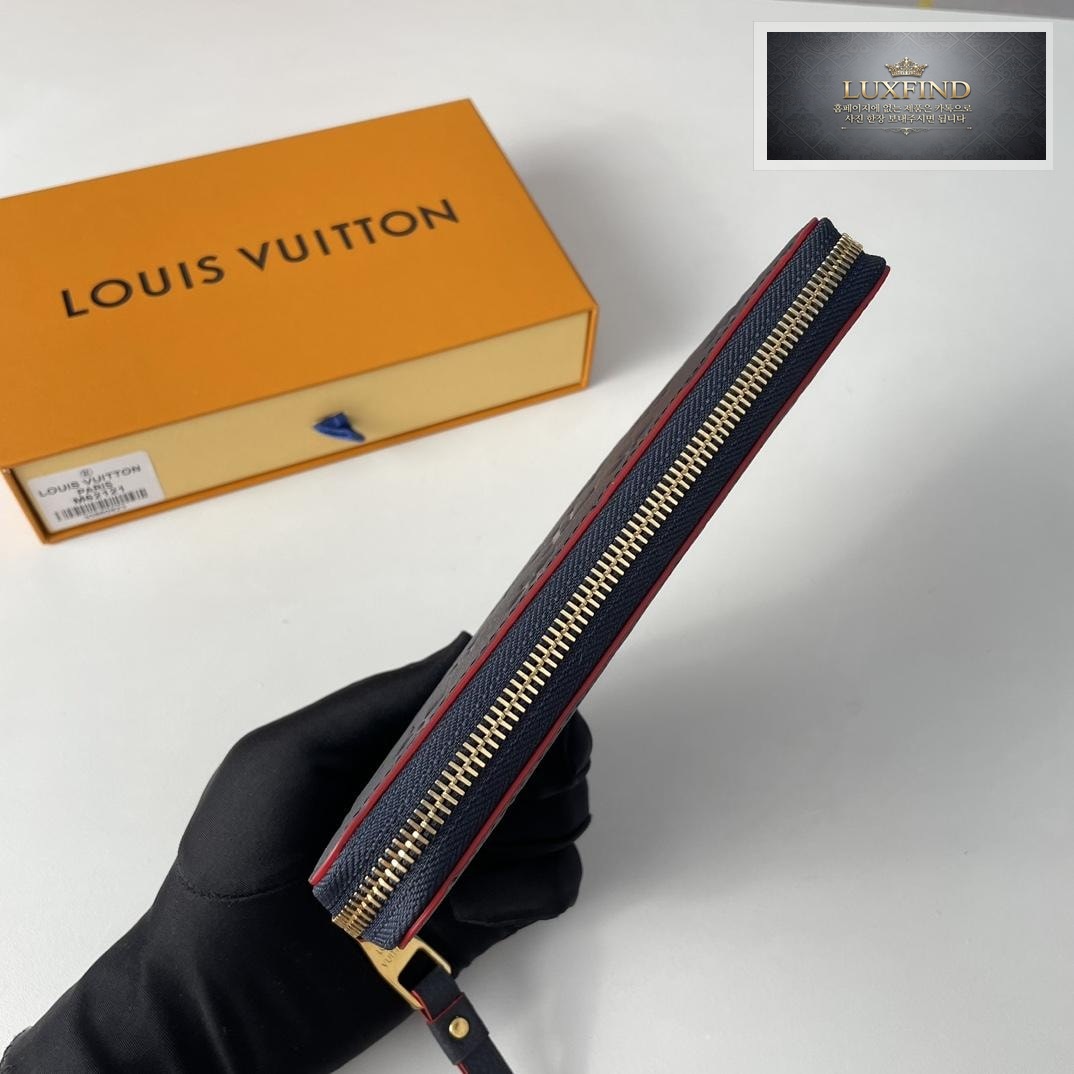 Louis Vuitton M62121