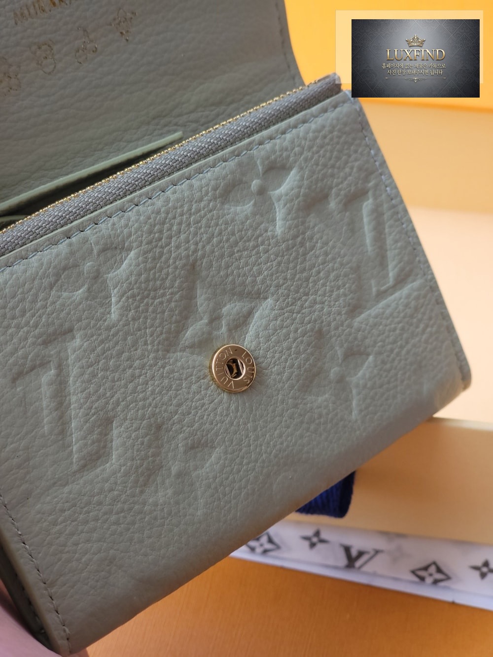 Louis Vuitton M14086