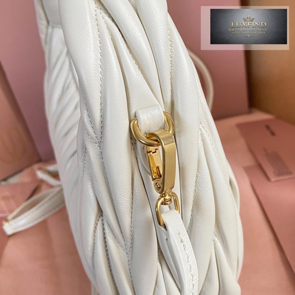 Miu Miu Wander Matelasse Nappa Leather Hobo