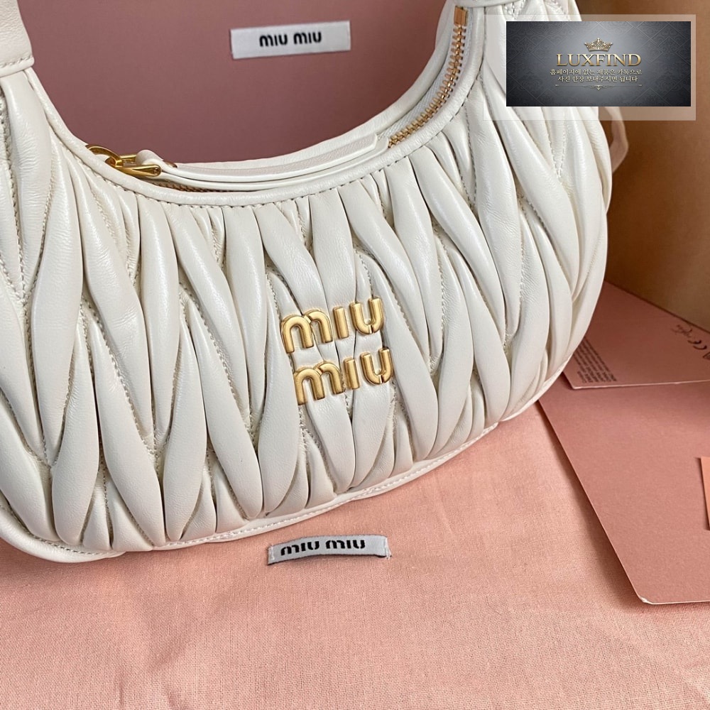 Miu Miu Wander Matelasse Nappa Leather Hobo