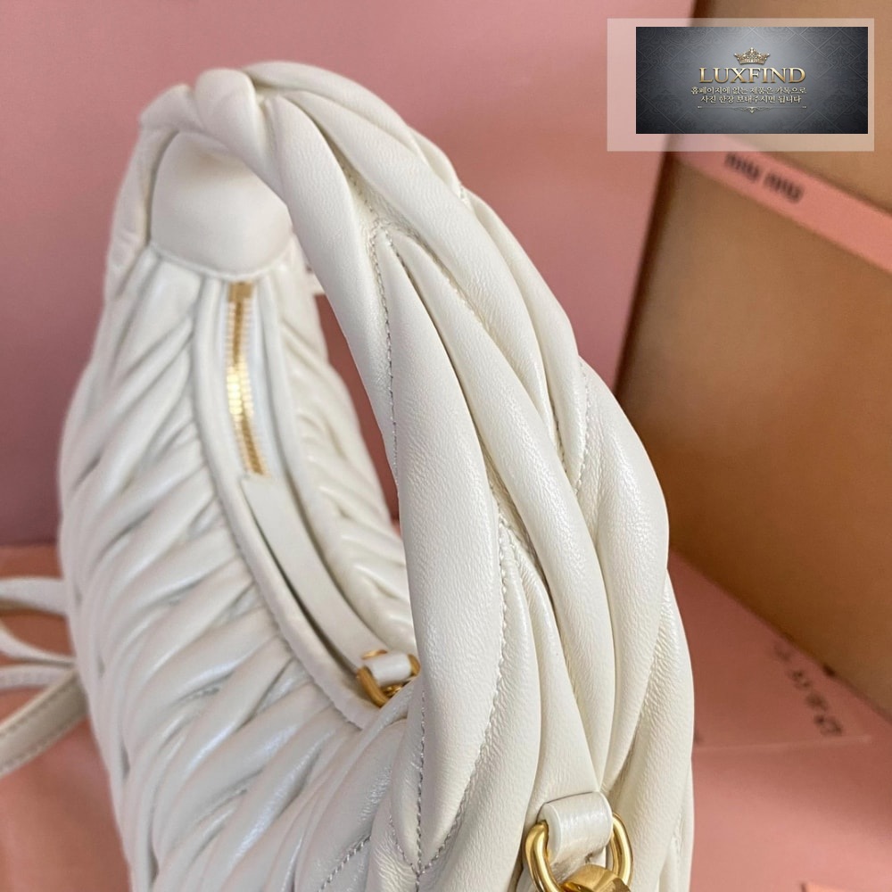 Miu Miu Wander Matelasse Nappa Leather Hobo