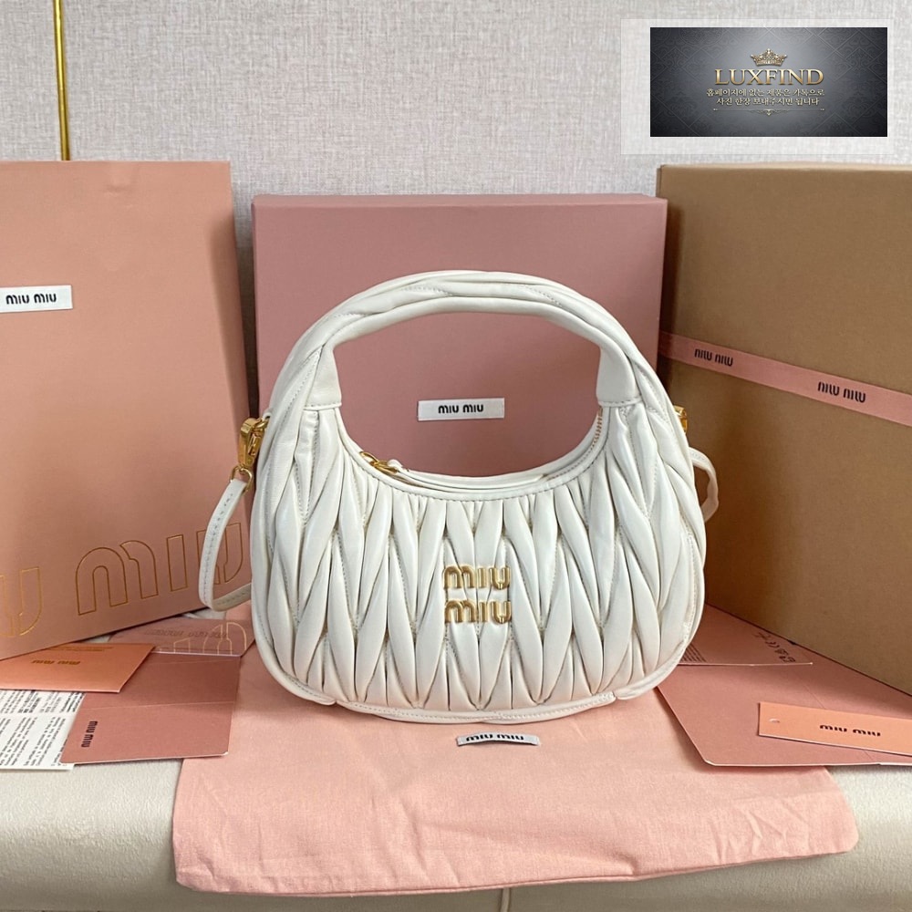 Miu Miu Wander Matelasse Nappa Leather Hobo