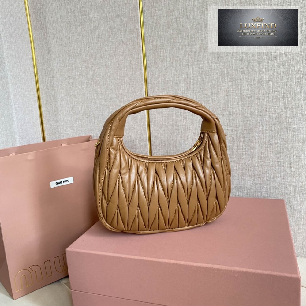 Miu Miu Wander Matelasse Nappa Leather Hobo
