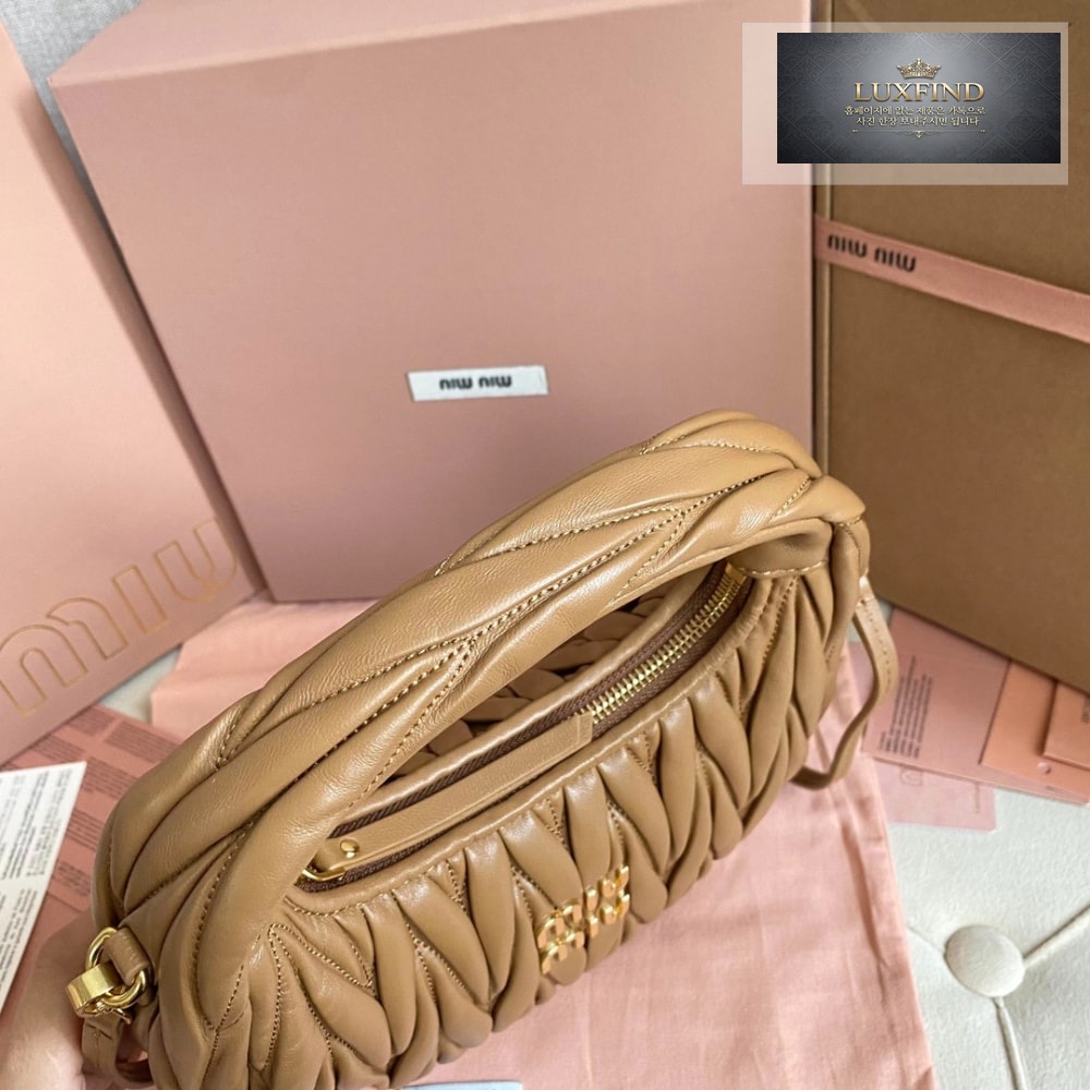 Miu Miu Wander Matelasse Nappa Leather Hobo