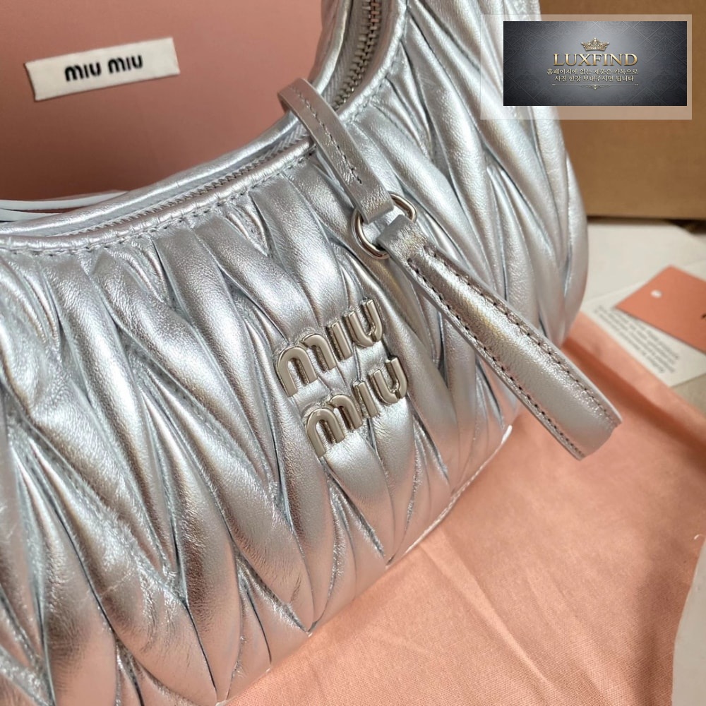 Miu Miu Wander Matelasse Nappa Leather Hobo