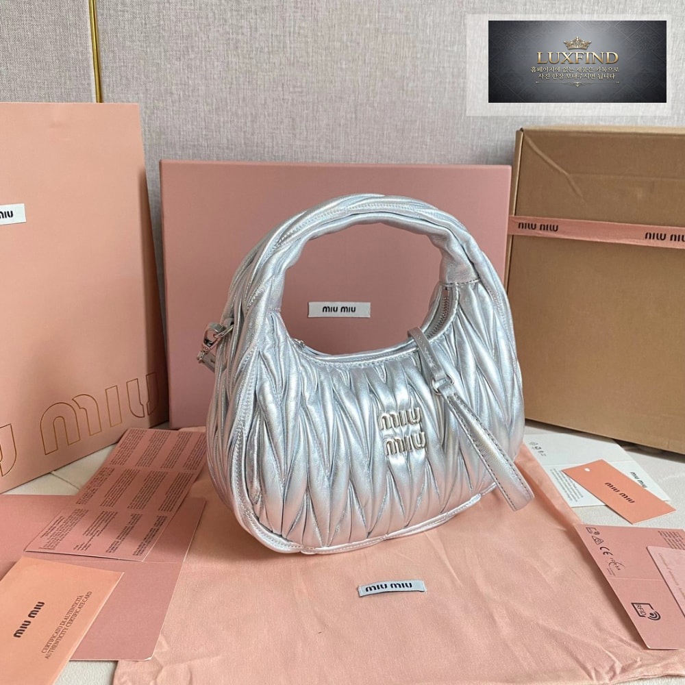 Miu Miu Wander Matelasse Nappa Leather Hobo