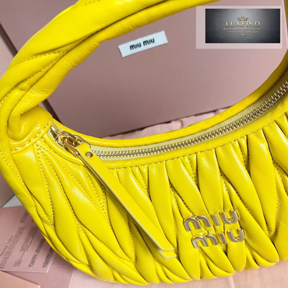 Miu Miu Wander Matelasse Nappa Leather Hobo