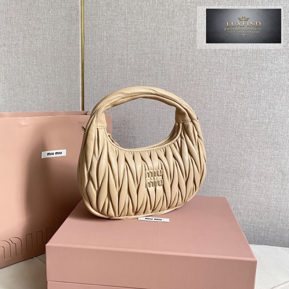 Miu Miu Wander Matelasse Nappa Leather Hobo
