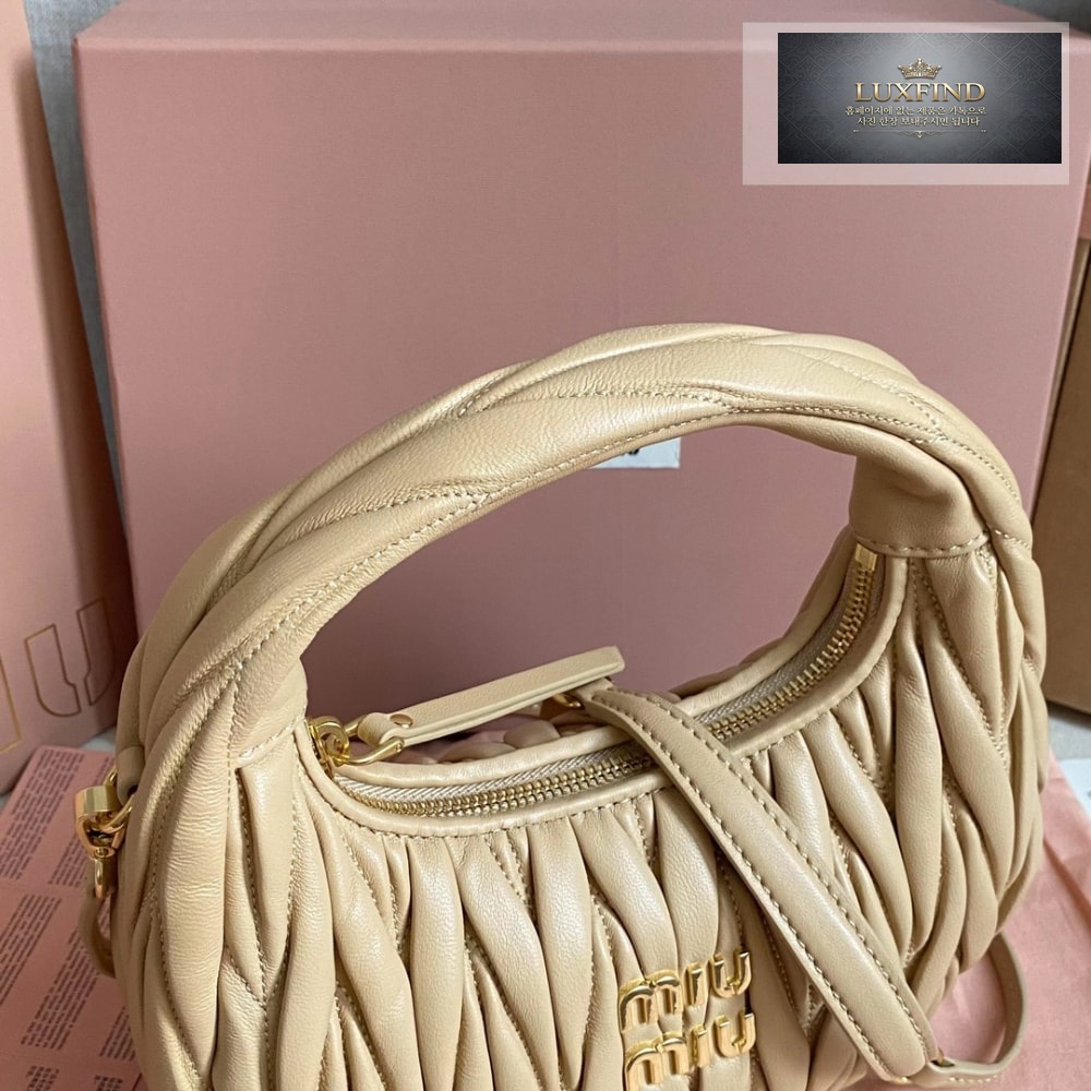 Miu Miu Wander Matelasse Nappa Leather Hobo