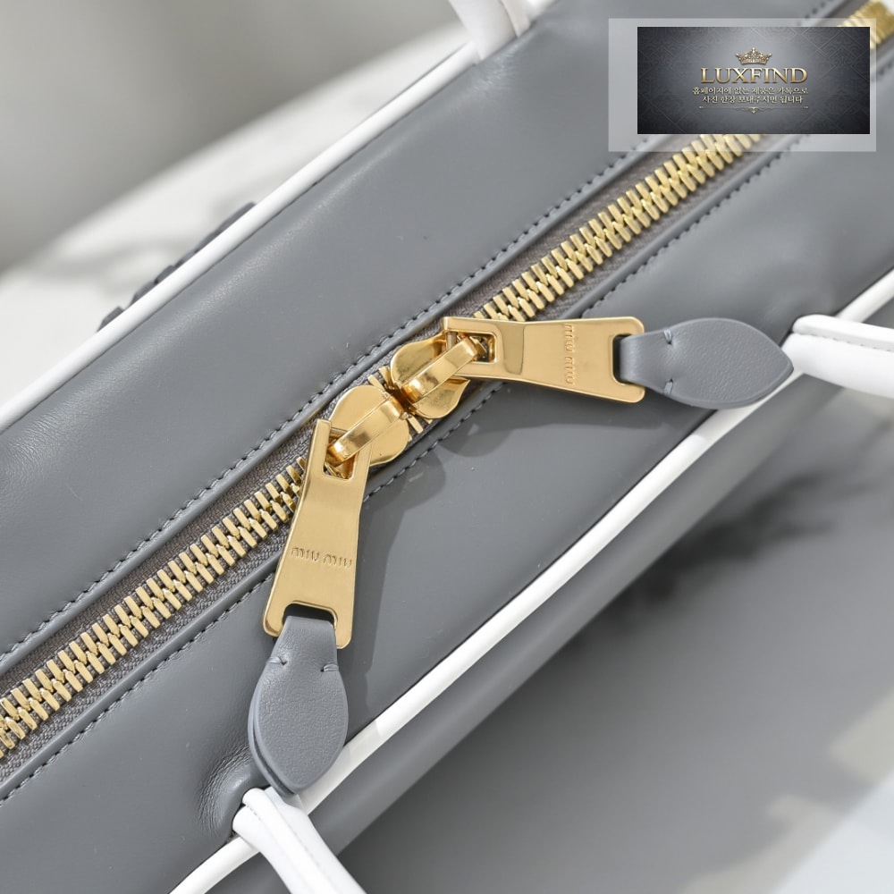 Miu Miu Beau Leather Top Handle