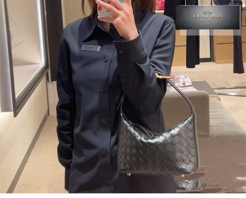 보테가베네타 월리스 미니 인트레치아토 레더 숄더 백 815395