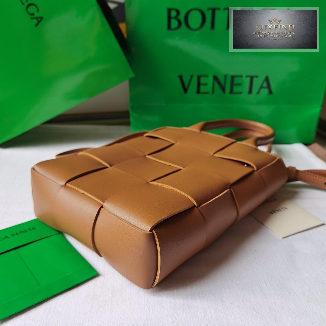 Bottega Veneta intrecio Tote Cross