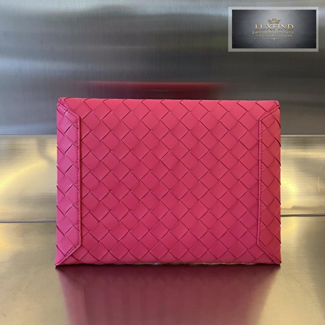 Bottega Veneta intrecio Flap Pouch