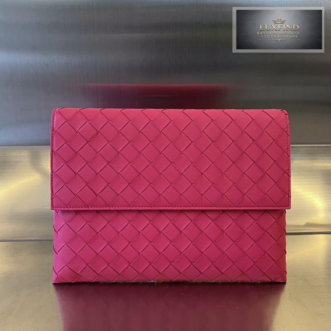 Bottega Veneta intrecio Flap Pouch