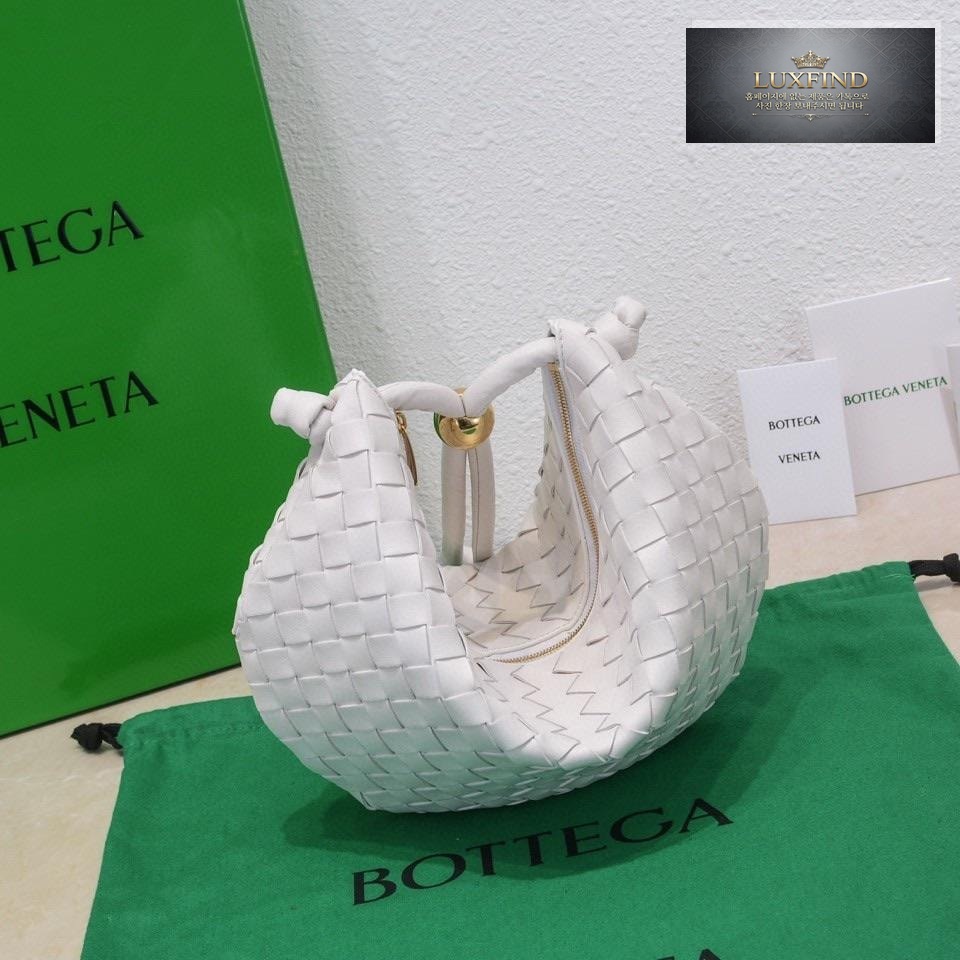 Bottega Veneta Turn Pouch