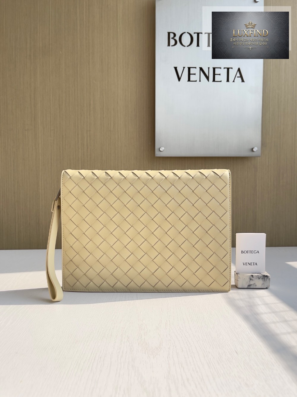 Bottega Veneta Intrecciato Document Case With Wristlet