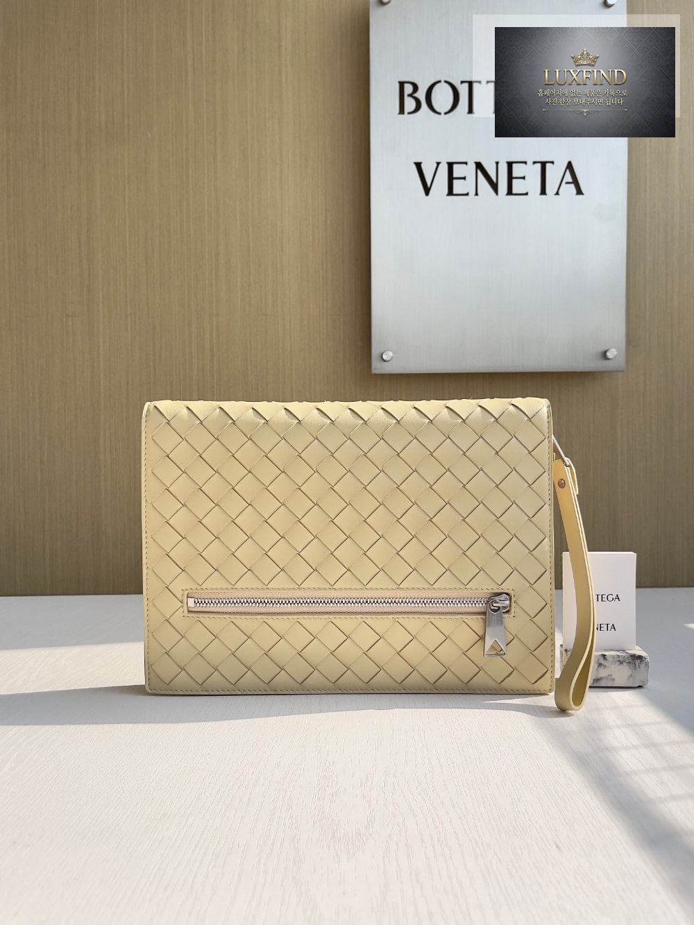 Bottega Veneta Intrecciato Document Case With Wristlet