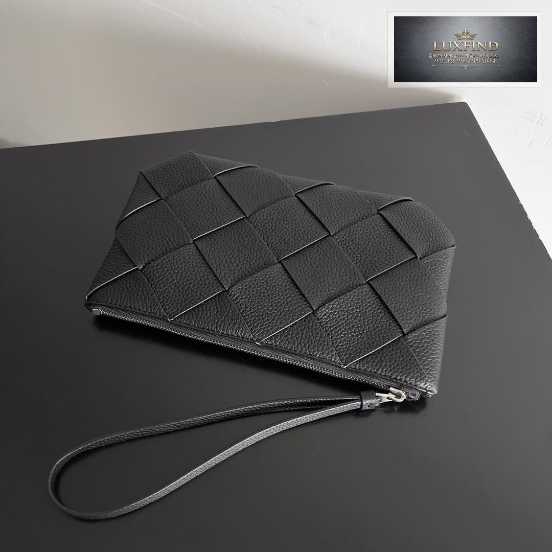 Bottega Veneta Diago Pouch