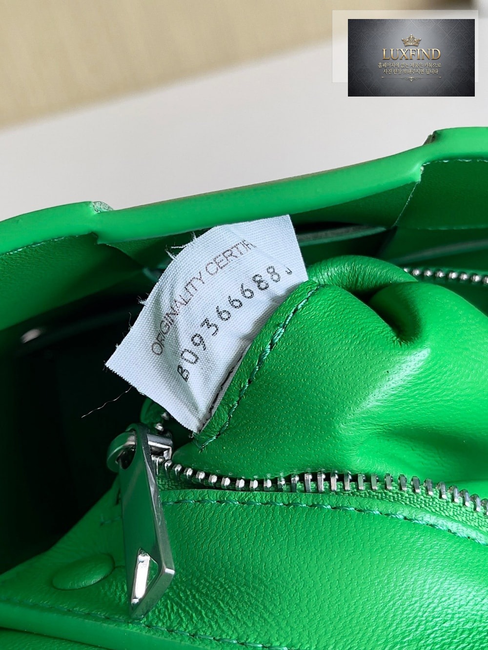 Bottega Veneta Cassette With Versatile Strap
