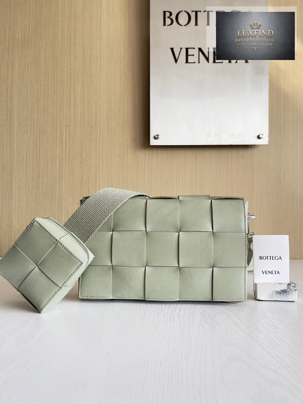 Bottega Veneta Cassette With Versatile Strap