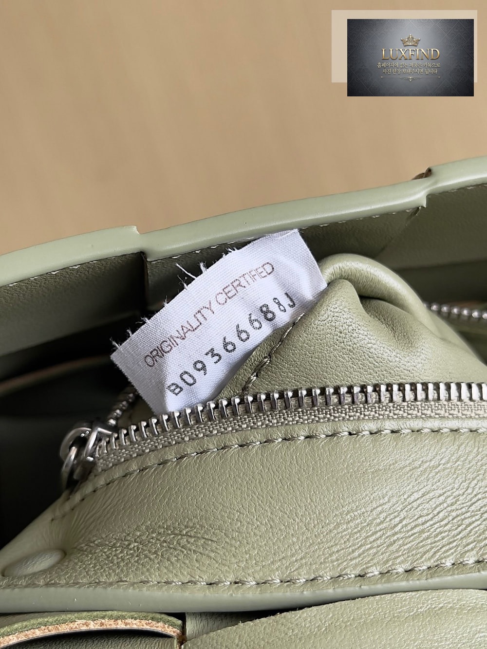 Bottega Veneta Cassette With Versatile Strap