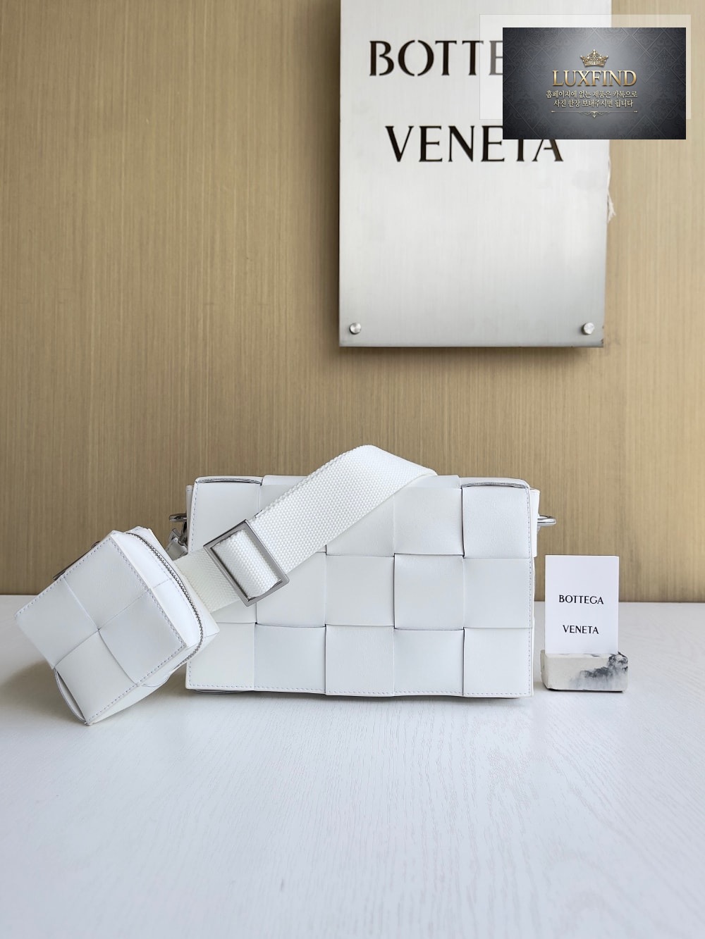 Bottega Veneta Cassette With Versatile Strap
