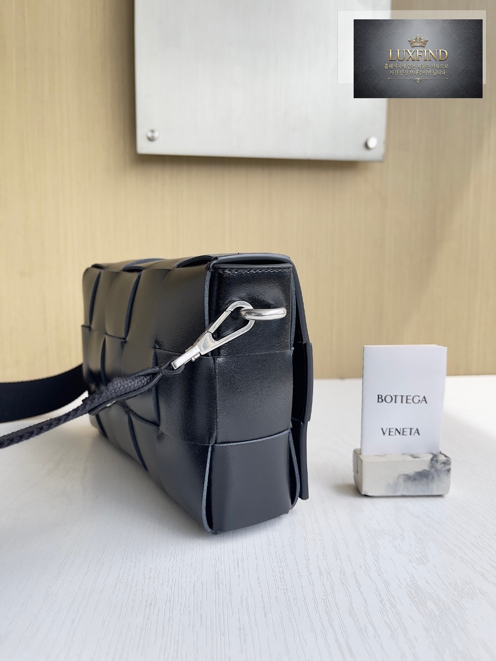 Bottega Veneta Cassette With Versatile Strap