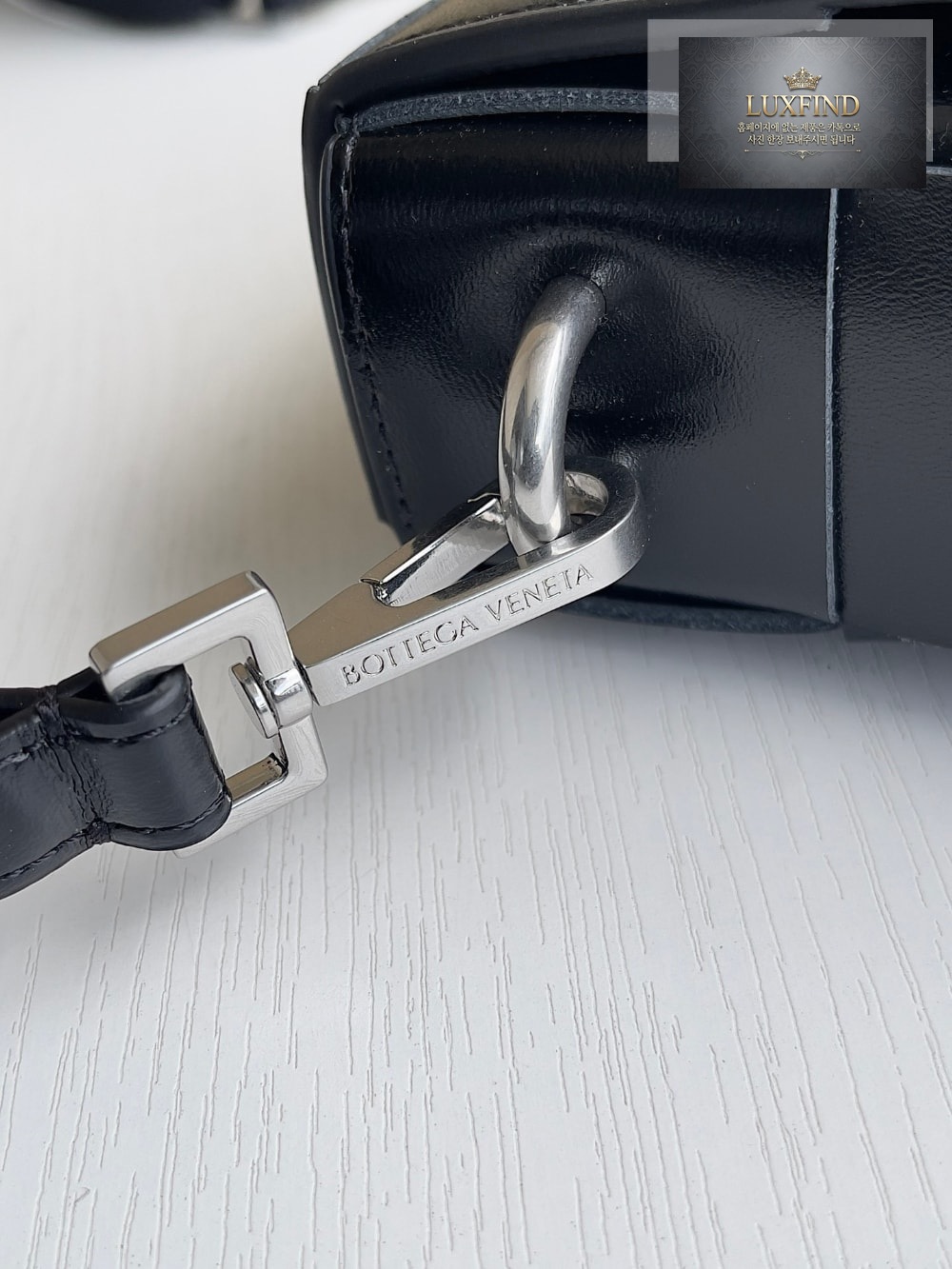 Bottega Veneta Cassette With Versatile Strap