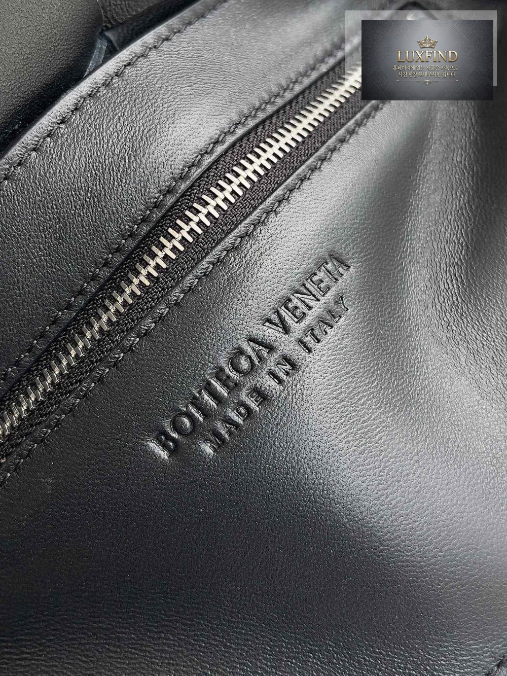 Bottega Veneta Cassette With Versatile Strap