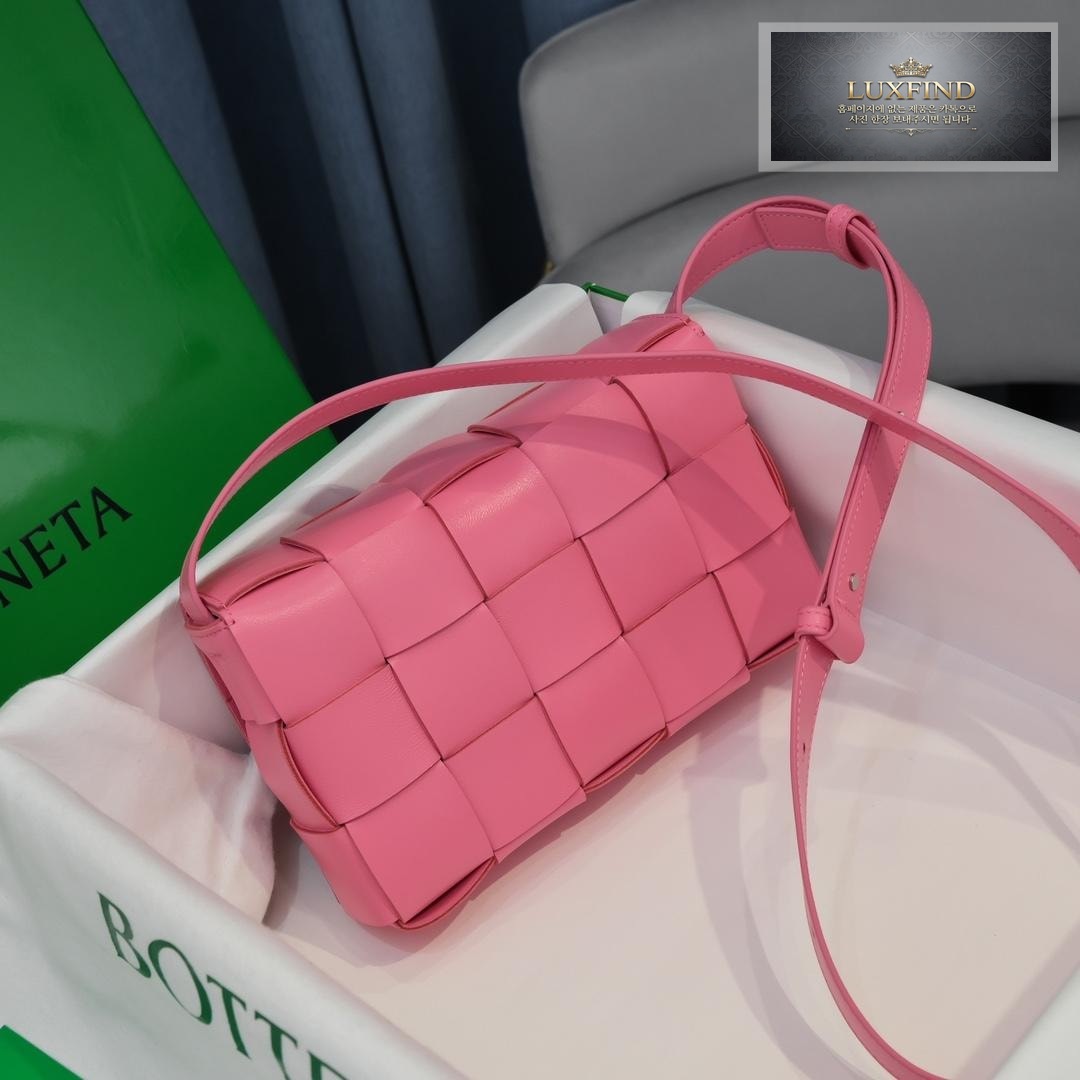 Bottega Veneta Cassette