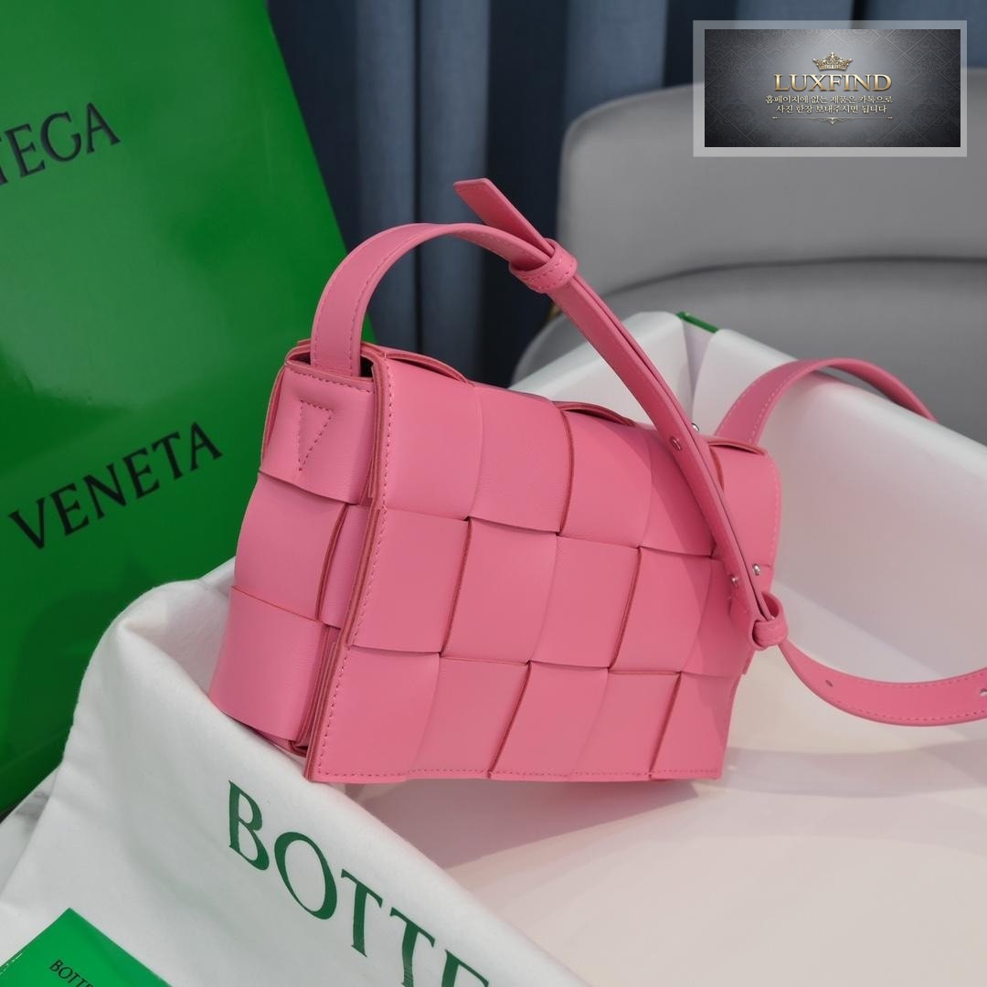 Bottega Veneta Cassette