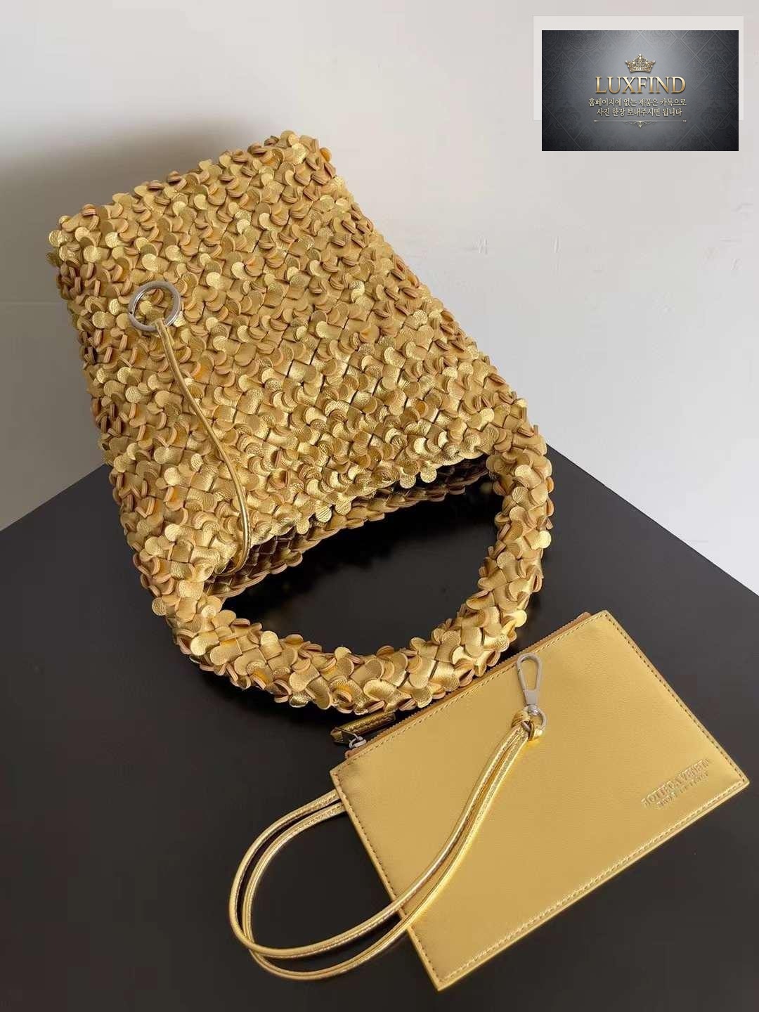 Bottega Veneta Cabat Bucket Sequins