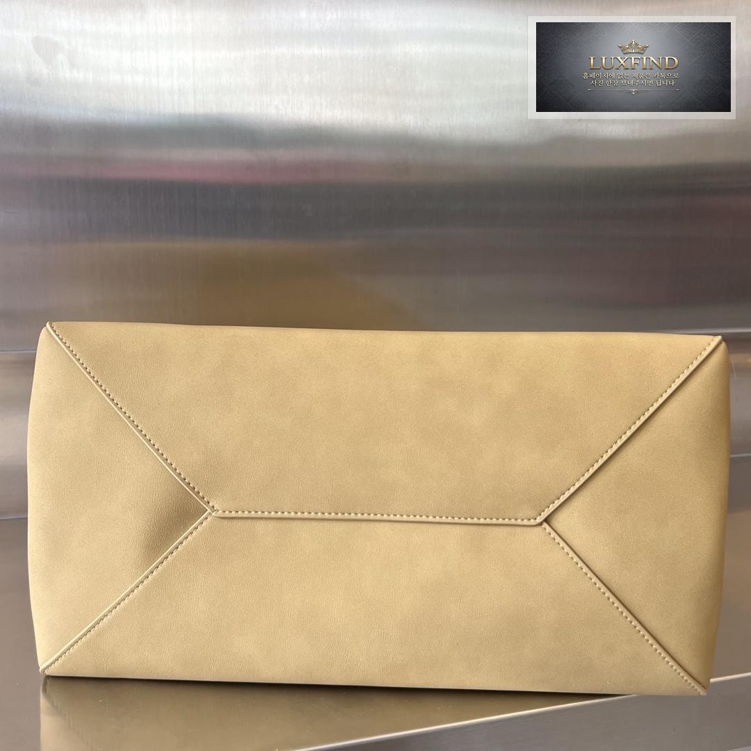 Bottega Veneta Brown Bag