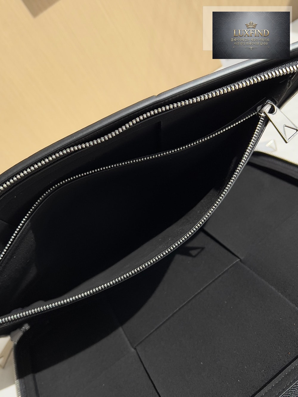 Bottega Veneta Arco Document Case