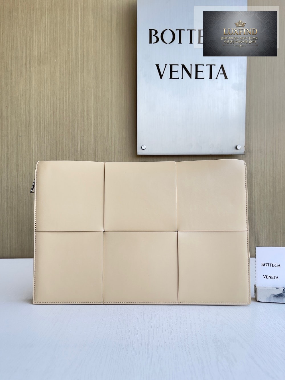 Bottega Veneta Arco Document Case