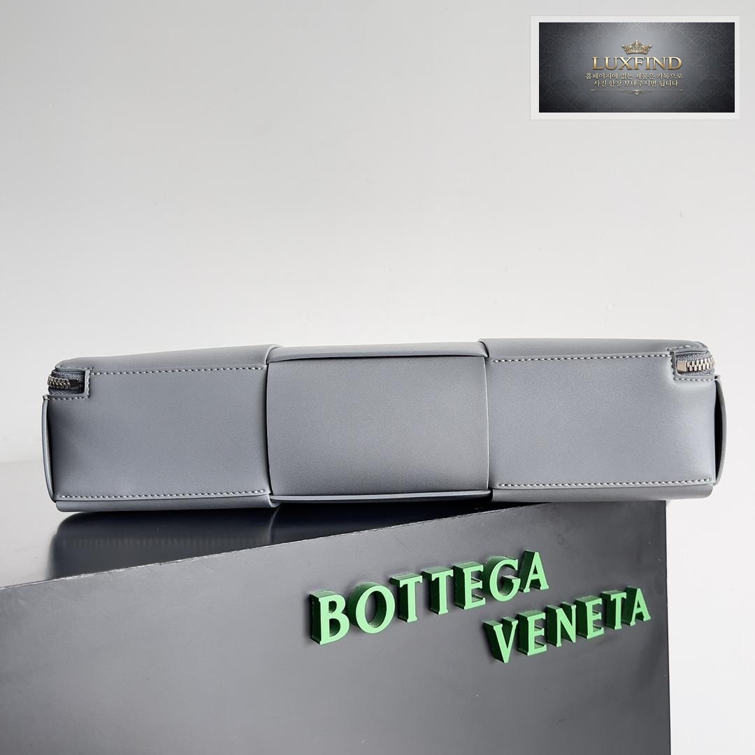 Bottega Veneta Arco Briefcase
