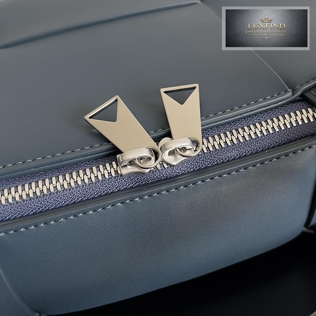 Bottega Veneta Arco Briefcase