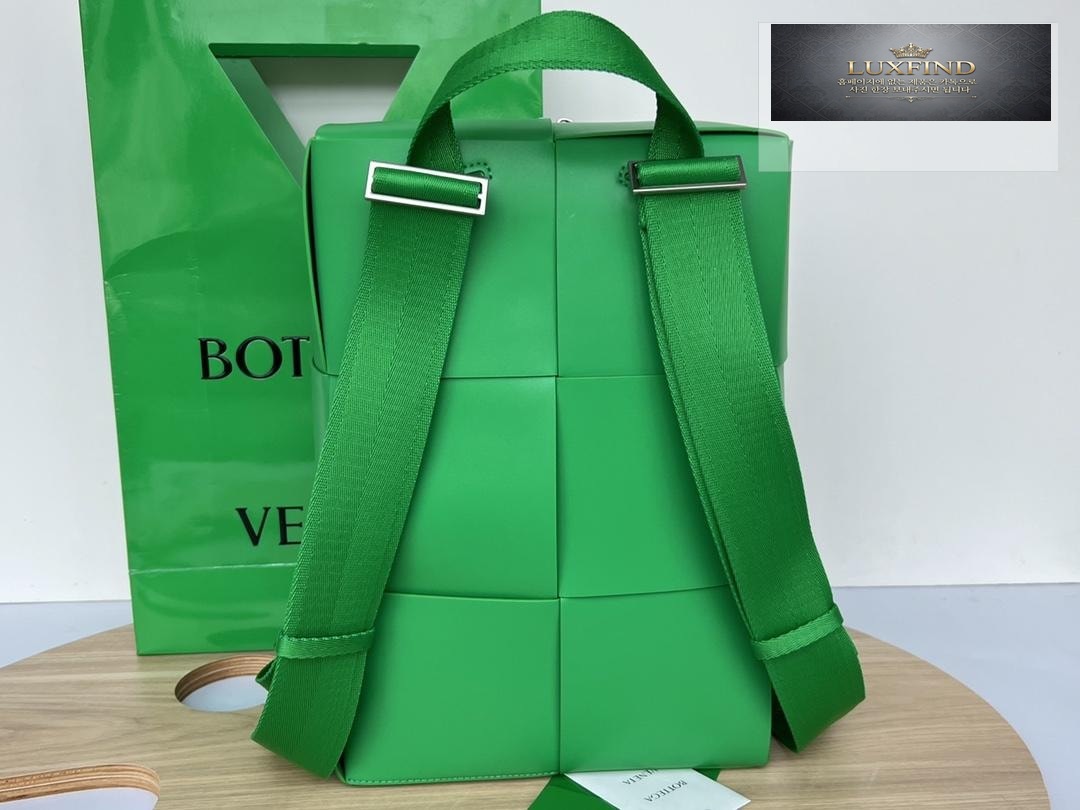 Bottega Veneta Arco BackPack