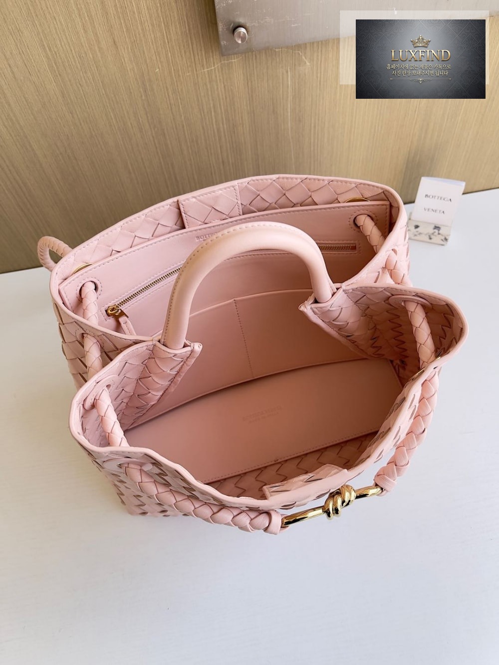 Bottega Veneta Andiamo Medium